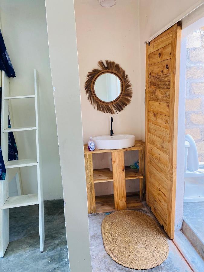 Jambiani Backpackers Hostel ภายนอก รูปภาพ