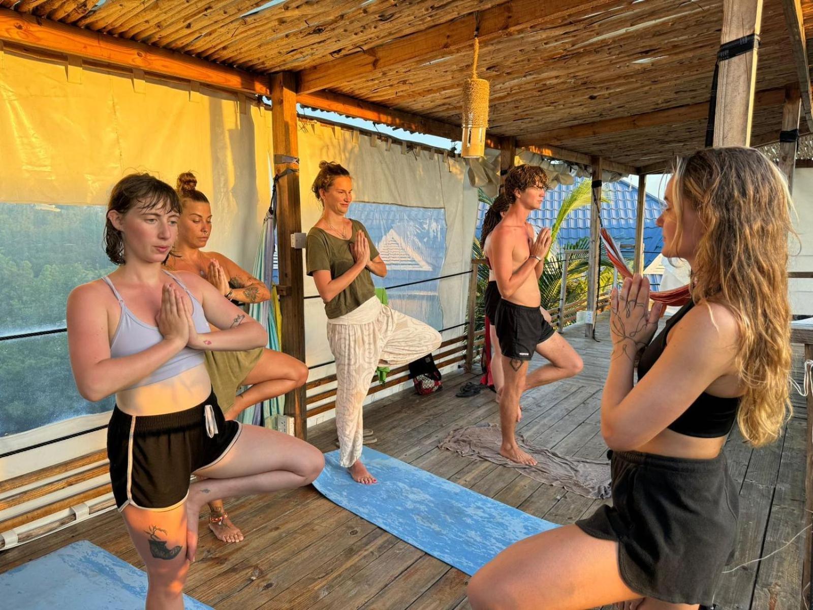 Jambiani Backpackers Hostel ภายนอก รูปภาพ